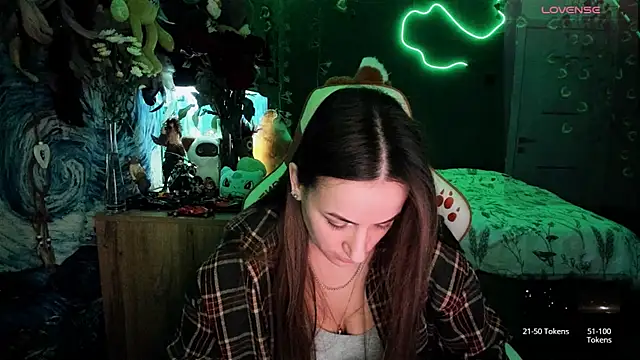 Selbi Paine online show from 04/09/26, 11:32