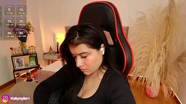 KallyMyller1 online show from 12/14/24, 10:07