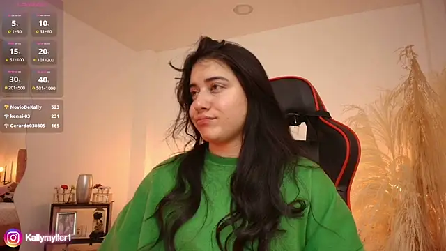 Snapshot of KallyMyller1 chatting on 01/23/25, 07:29 KallyMyller1 online show from 01/23/25, 07:29