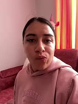 Snapshot of KallyMyller1 chatting on 02/25/25, 07:25 KallyMyller1 online show from 02/25/25, 07:25