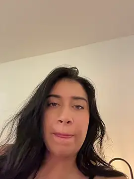 KallyMyller1 online show from 05/12/26, 07:44