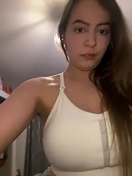 Snapshot of eleonoree chatting on 04/30/26, 11:42 eleonoree online show from 04/30/26, 11:42