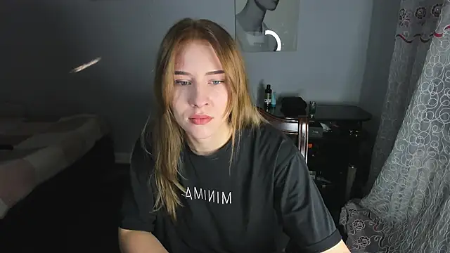 Snapshot of KindKristy chatting on 12/22/24, 05:45 KindKristy online show from 12/22/24, 05:45
