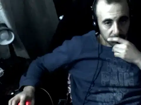 Snapshot of big_heart chatting on 02/17/25, 09:41 big heart online show from 02/17/25, 09:41