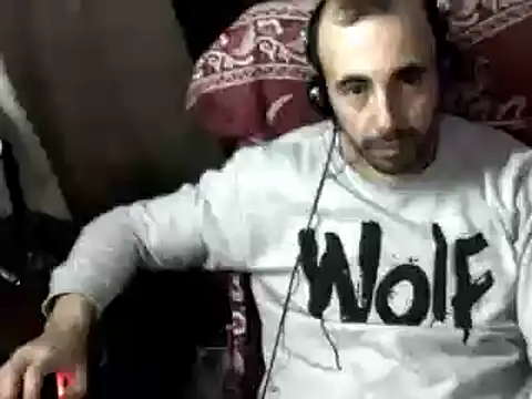 Snapshot of big_heart chatting on 02/26/25, 02:25 big heart online show from 02/26/25, 02:25