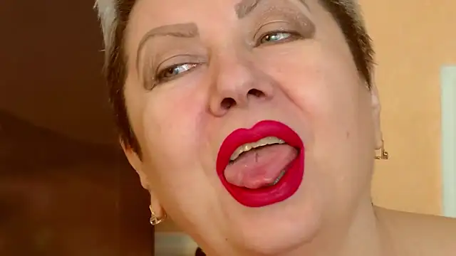 LadyPosh online show from 02/24/26, 09:35