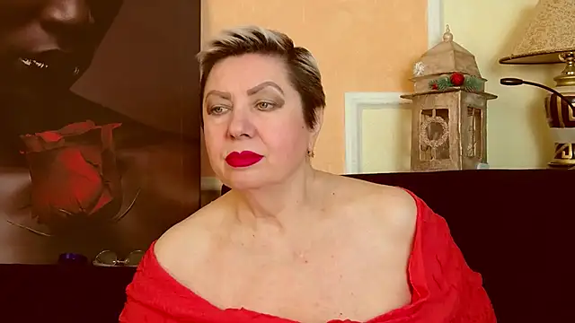 LadyPosh online show from 04/01/26, 08:39