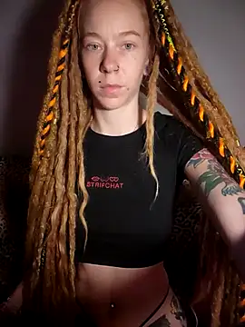 LucidLucy online show from 10/22/25, 09:20