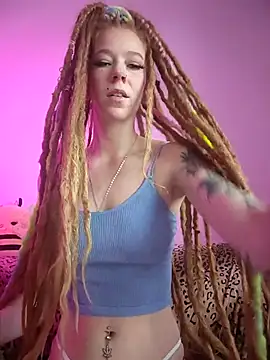 LucidLucy online show from 12/04/25, 02:04