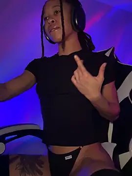 Snapshot of thebrattygoddess chatting on 12/10/24, 11:22 thebrattygoddess online show from 12/10/24, 11:22