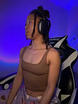 Snapshot of thebrattygoddess chatting on 01/05/25, 06:02 thebrattygoddess online show from 01/05/25, 06:02