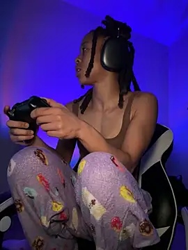 Snapshot of thebrattygoddess chatting on 01/05/25, 09:03 thebrattygoddess online show from 01/05/25, 09:03