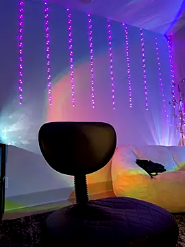 Snapshot of thebrattygoddess chatting on 10/18/25, 09:48 thebrattygoddess online show from 10/18/25, 09:48