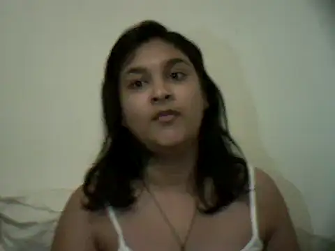 Snapshot of Indianbloom- chatting on 02/15/25, 10:31 Indianbloom- online show from 02/15/25, 10:31