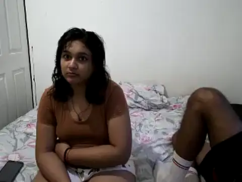 Snapshot of Indianbloom- chatting on 03/07/25, 04:11 Indianbloom- online show from 03/07/25, 04:11