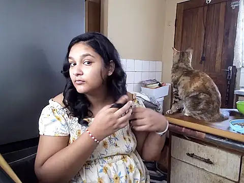 Snapshot of Indianbloom- chatting on 09/11/25, 08:58 Indianbloom- online show from 09/11/25, 08:58