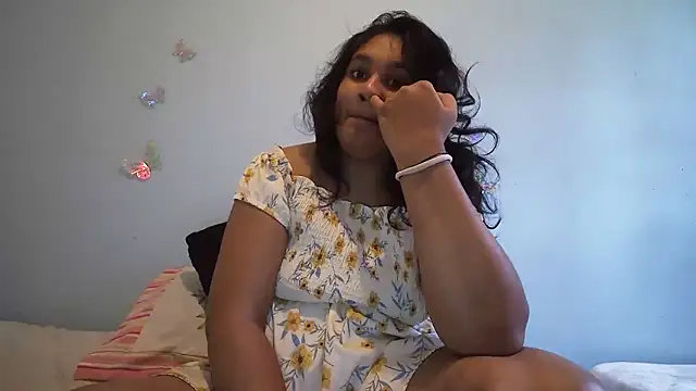 Snapshot of Indianbloom- chatting on 09/21/25, 09:55 Indianbloom- online show from 09/21/25, 09:55