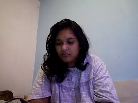 Snapshot of Indianbloom- chatting on 09/27/25, 12:32 Indianbloom- online show from 09/27/25, 12:32