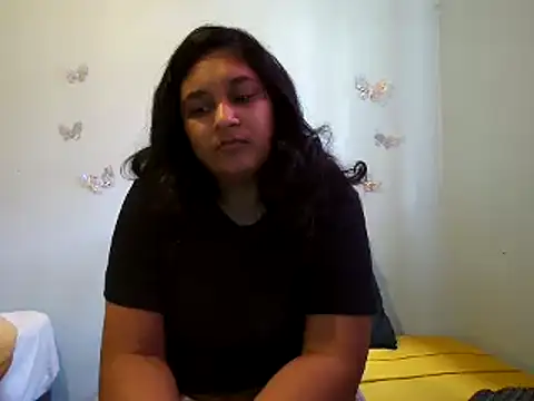 Snapshot of Indianbloom- chatting on 10/05/25, 10:02 Indianbloom- online show from 10/05/25, 10:02