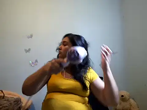 Snapshot of Indianbloom- chatting on 10/09/25, 01:31 Indianbloom- online show from 10/09/25, 01:31