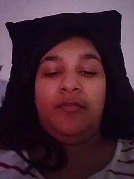 Snapshot of Indianbloom- chatting on 11/07/25, 10:59 Indianbloom- online show from 11/07/25, 10:59