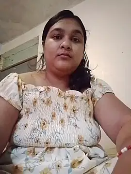 Snapshot of Indianbloom- chatting on 11/08/25, 09:20 Indianbloom- online show from 11/08/25, 09:20