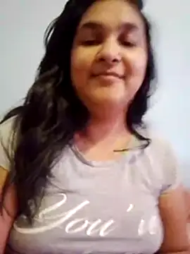 Snapshot of Indianbloom- chatting on 11/22/25, 11:09 Indianbloom- online show from 11/22/25, 11:09