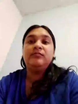 Snapshot of Indianbloom- chatting on 11/24/25, 11:21 Indianbloom- online show from 11/24/25, 11:21