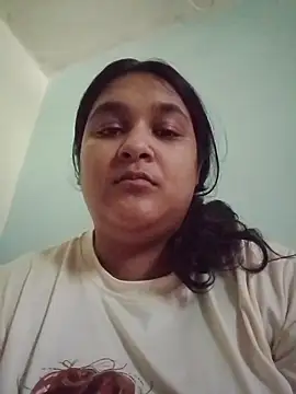 Snapshot of Indianbloom- chatting on 11/29/25, 08:06 Indianbloom- online show from 11/29/25, 08:06