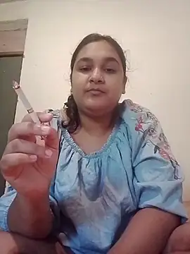 Snapshot of Indianbloom- chatting on 12/19/25, 07:37 Indianbloom- online show from 12/19/25, 07:37