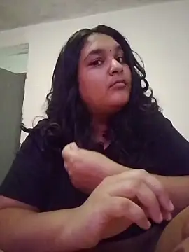 Snapshot of Indianbloom- chatting on 02/01/26, 09:52 Indianbloom- online show from 02/01/26, 09:52