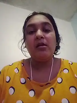 Snapshot of Indianbloom- chatting on 02/07/26, 10:08 Indianbloom- online show from 02/07/26, 10:08