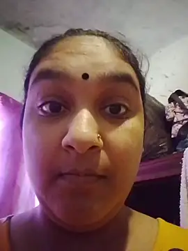 Snapshot of Indianbloom- chatting on 03/31/26, 10:37 Indianbloom- online show from 03/31/26, 10:37