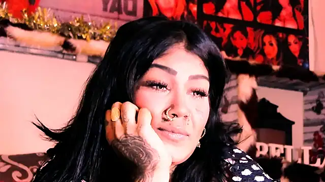 indian dreamgirl online show from 12/18/25, 08:04