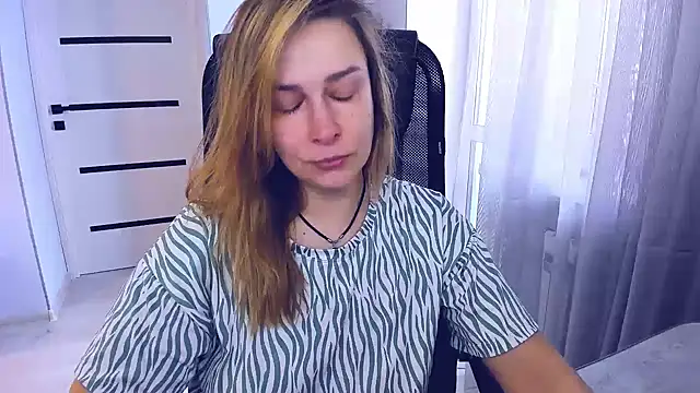 AlexiaDarren online show from 03/08/26, 11:58