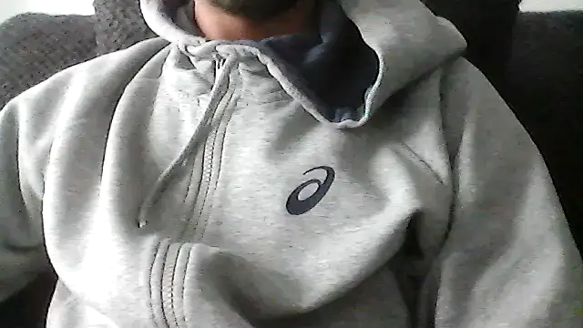 Snapshot of juju156111 chatting on 10/31/25, 09:10 juju156111 online show from 10/31/25, 09:10