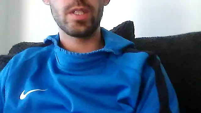 Snapshot of juju156111 chatting on 11/07/25, 01:33 juju156111 online show from 11/07/25, 01:33