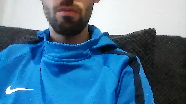 Snapshot of juju156111 chatting on 12/22/25, 01:41 juju156111 online show from 12/22/25, 01:41