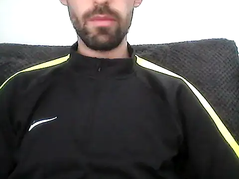 Snapshot of juju156111 chatting on 02/10/26, 10:19 juju156111 online show from 02/10/26, 10:19