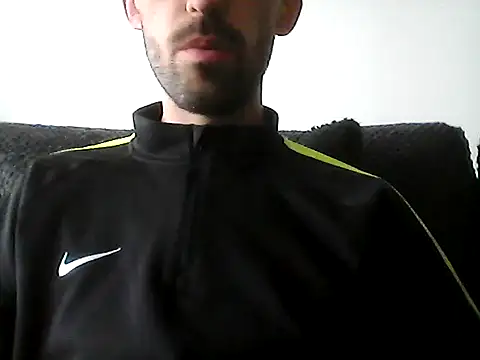 Snapshot of juju156111 chatting on 02/15/26, 09:30 juju156111 online show from 02/15/26, 09:30