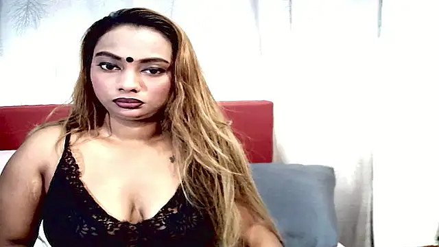 Snapshot of sexyindianchic chatting on 02/12/25, 10:35 sexyindianchic online show from 02/12/25, 10:35