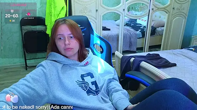 Snapshot of DanaMartina chatting on 10/03/25, 12:24 DanaMartina online show from 10/03/25, 12:24