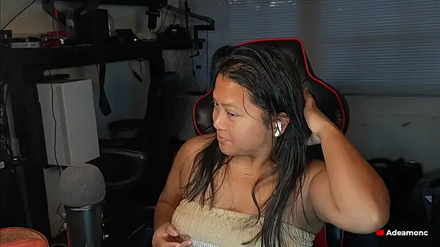 Snapshot of Bubbleliyah chatting on 02/07/26, 12:20 Bubbleliyah online show from 02/07/26, 12:20