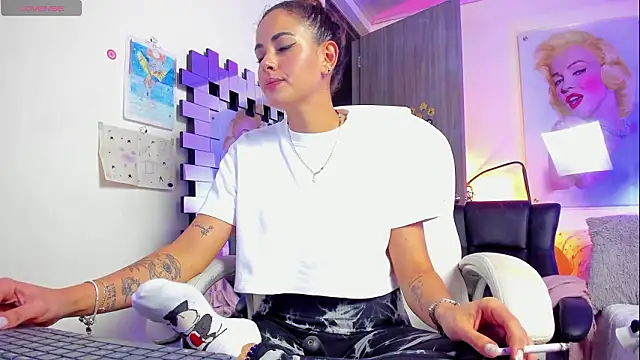 KimberlySaen online show from 02/13/26, 09:44