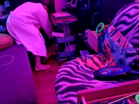 justinewe69 online show from 03/31/26, 07:42