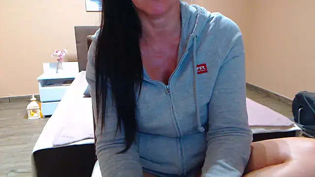 Snapshot of Gia888888 chatting on 12/03/24, 12:57 Gia888888 online show from 12/03/24, 12:57