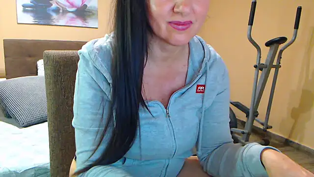 Snapshot of Gia888888 chatting on 12/15/24, 09:31 Gia888888 online show from 12/15/24, 09:31