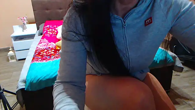 Snapshot of Gia888888 chatting on 01/05/25, 09:47 Gia888888 online show from 01/05/25, 09:47