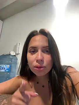 Snapshot of candelacante chatting on 02/28/26, 01:17 candelacante online show from 02/28/26, 01:17