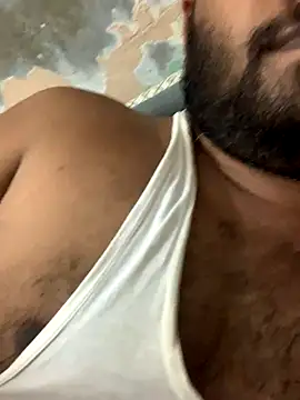 Snapshot of Rocky_1907 chatting on 10/07/25, 09:45 Rocky 1907 online show from 10/07/25, 09:45